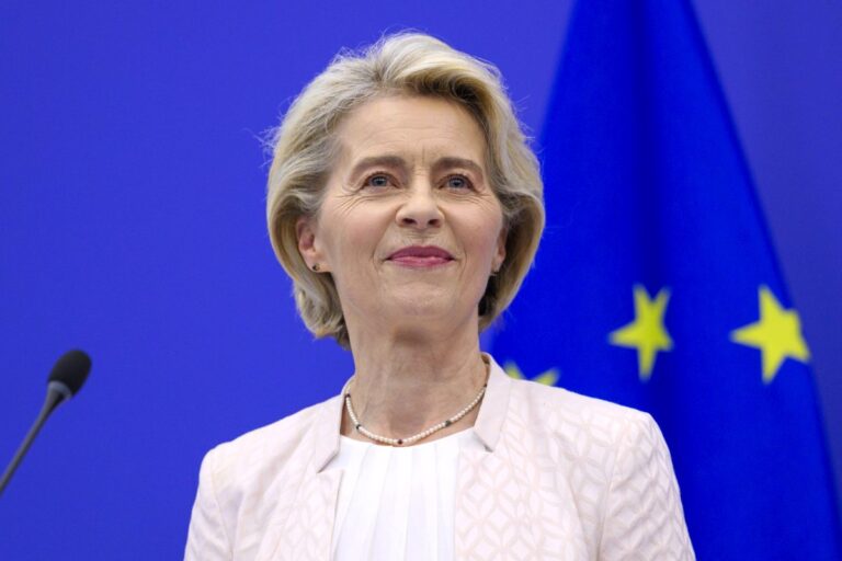 Von der Leyen “Voglio che il futuro dell’AI sia scritto in Europa”