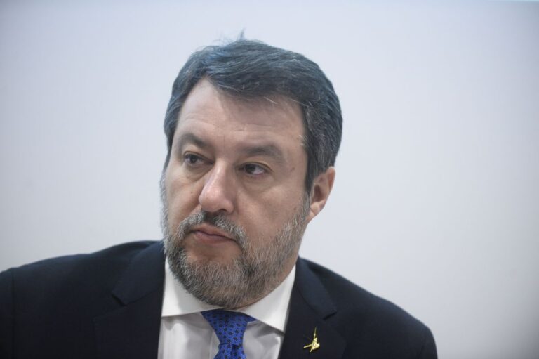 Salvini “Proponiamo una revisione della legge sugli scioperi, sanzioni in base ai danni”