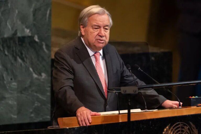 Ad Hanoi 65 Paesi firmano il trattato Onu contro la criminalità informatica, Guterres “Un passo storico”