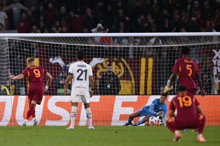 La Roma sbaglia tre volte lo stesso rigore, il Lille vince 1-0