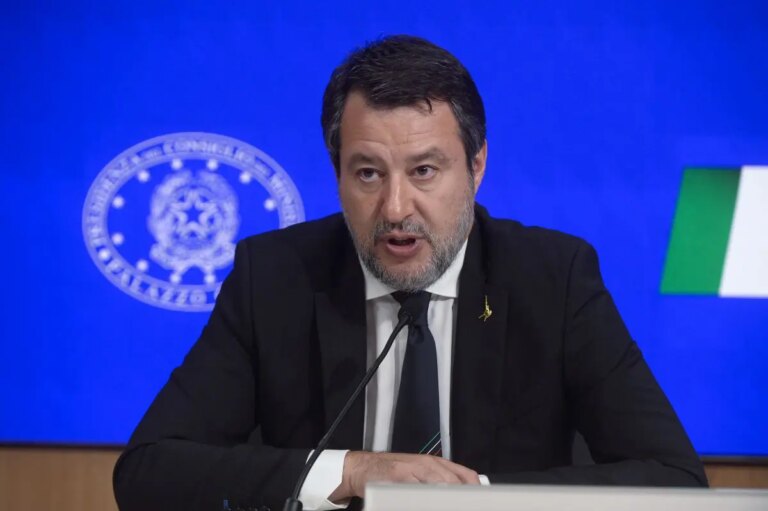 Manovra, Salvini: “Tutti possono piangere tranne le banche italiane”