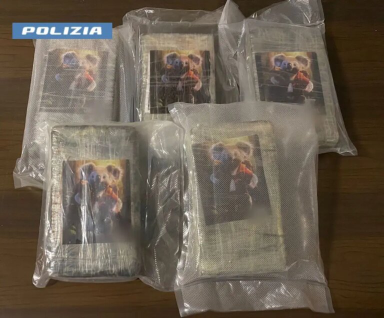 Cinque Kg di cocaina nascosti nel doppiofondo dell’auto, arrestato nel milanese