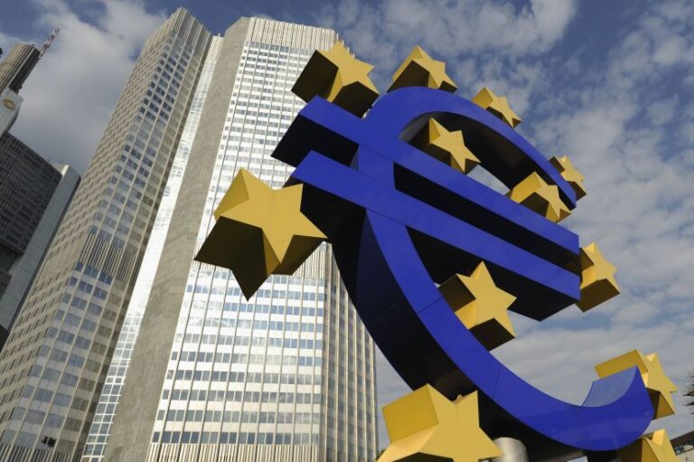 La Bce lascia fermi i tassi di interesse. Lagarde “L’economia continua a crescere, ma prospettive incerte”