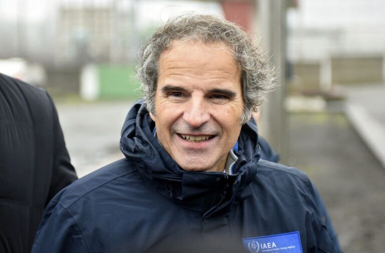 Il capo dell’AIEA Grossi lancia l’allarme sul nucleare e punta alla guida dell’Onu