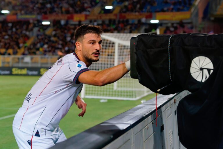 Orsolini non basta al Bologna, con il Friburgo è 1-1