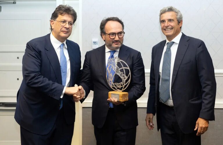 Gaetano Frulli premiato a Washington durante i 50 anni del Naif