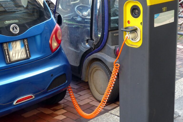 Veicoli elettrici, il Mase allarga la platea per richiedere l’incentivo