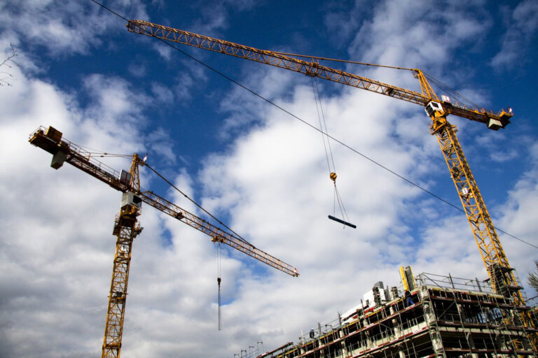 Tragico incidente sul lavoro a Torino, morto in un cantiere un uomo di 41 anni