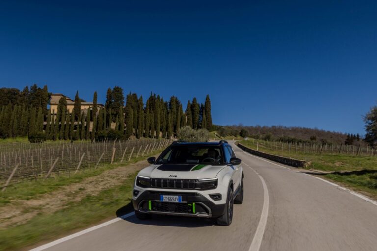 Stellantis annuncia un aumento del 13% delle consegne e dei ricavi nel terzo trimestre del 2025