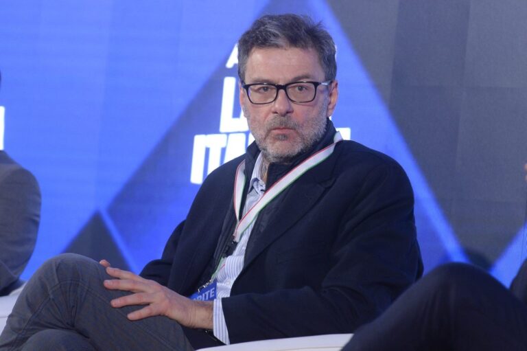 Giorgetti sulla manovra “Massacrati da chi può farlo, ma riteniamo di essere nel giusto”