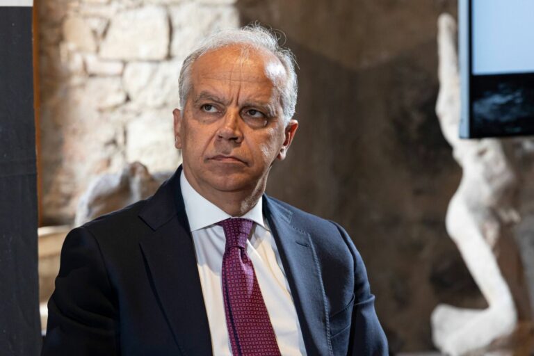 Piantedosi “La corruzione è un terreno su cui prosperano le mafie, è una lotta che non si vince da soli”