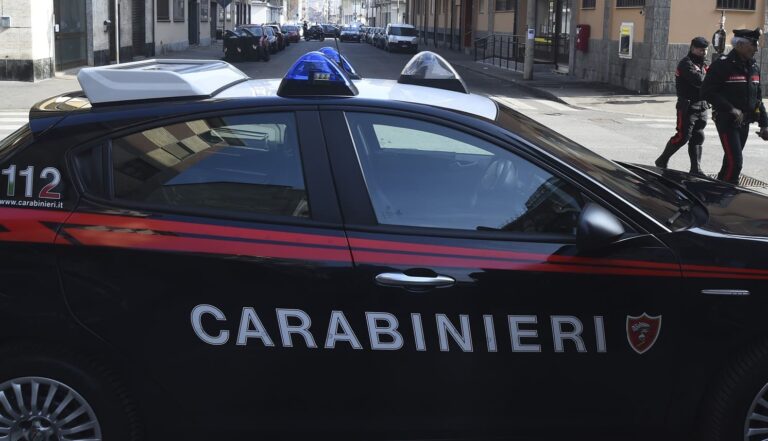 Torino, la denuncia di una mamma “Mio figlio disabile torturato da una baby gang ad Halloween”