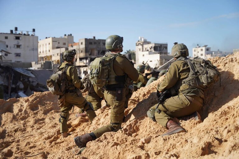 Gaza, tre morti in un raid nel sud della Striscia. Operazione dell’IDF anche in Cisgiordania