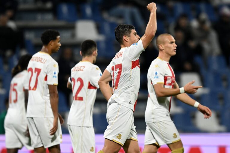 Ostigard regala la prima gioia al Genoa, Sassuolo sconfitto 1-2 al 93′