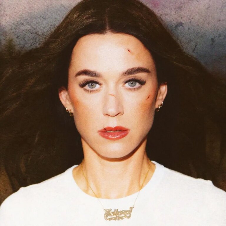 Katy Perry torna con il nuovo singolo “Bandaids”