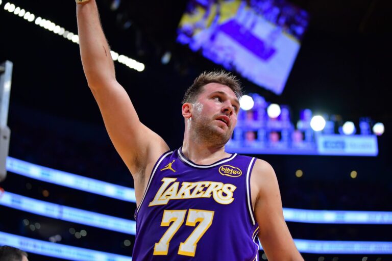 Oklahoma cade a Portland, vincono Lakers e Nuggets: i risultati della notte Nba