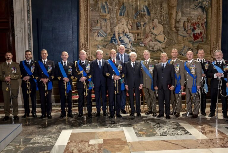 Mattarella consegna le decorazioni dell’Ordine Militare d’Italia 2025