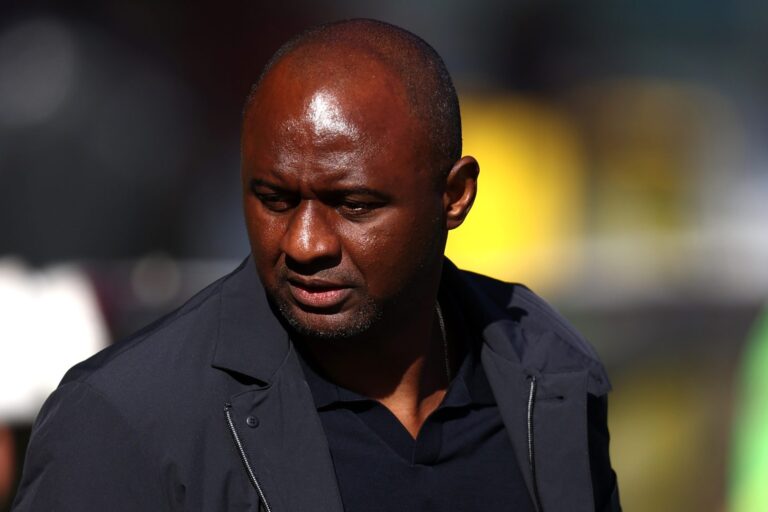 Ribaltone in casa Genoa: via Vieira, panchina ad interim a Murgita-Criscito