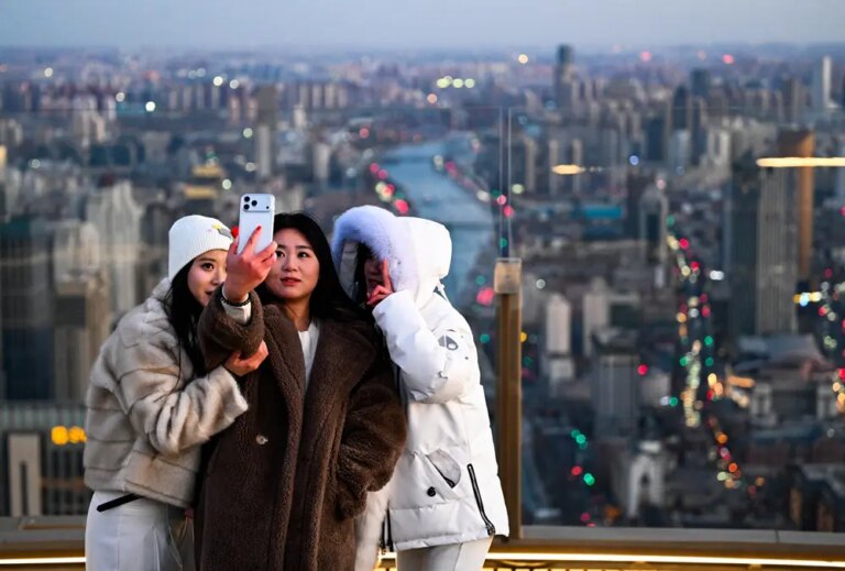 Cina: aperta al pubblico la piattaforma panoramica Jinwan Yunding a Tianjin (1)