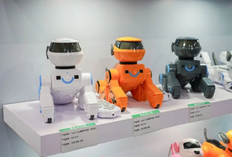 Cina: Guangdong sviluppa industria dei giocattoli basati sull’IA (3)