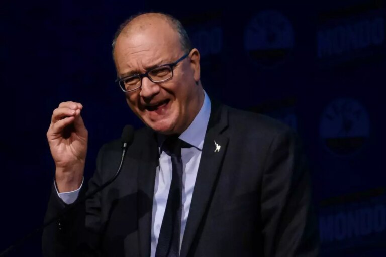 Valditara “Nel 2026 aumentano le risorse per la scuola” / Video