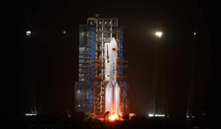 La Cina lancia il razzo Long March-12A Y1, secondo stadio in orbita