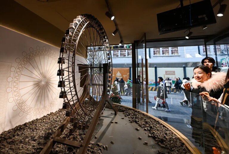 Cina: aperto al pubblico museo del cioccolato a Tianjin (2)