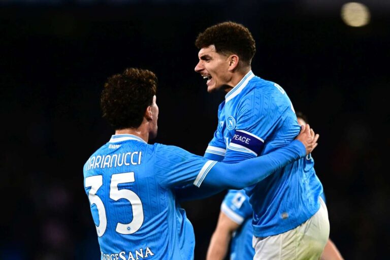 Il Napoli rallenta la corsa scudetto, l’Hellas sfiora il colpaccio