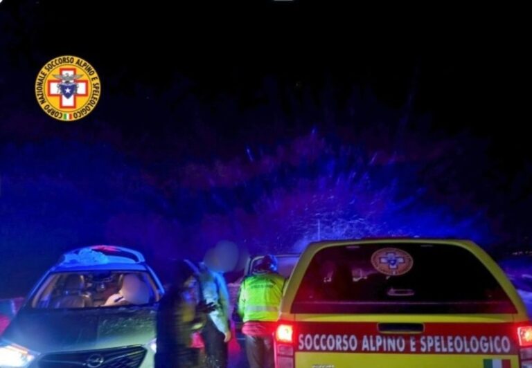 Etna, soccorse due famiglie con bambini e neonato sorprese da tormenta di neve