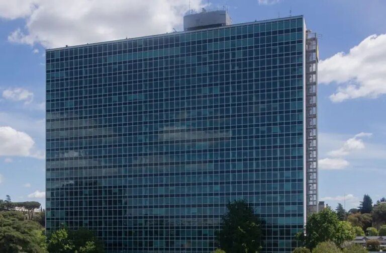 Eni lancia Industrial Evolution, nuova società per la trasformazione industriale