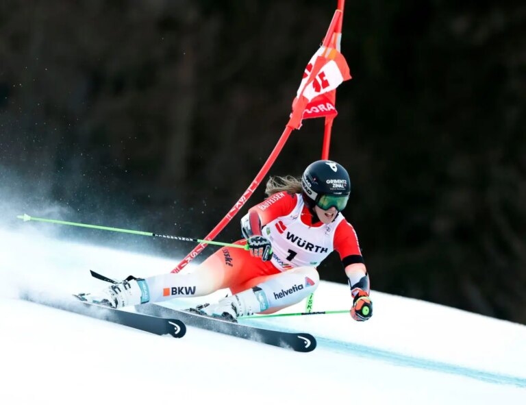 Camille Rast vince anche lo slalom di Kranjska Gora, Della Mea chiude 6^