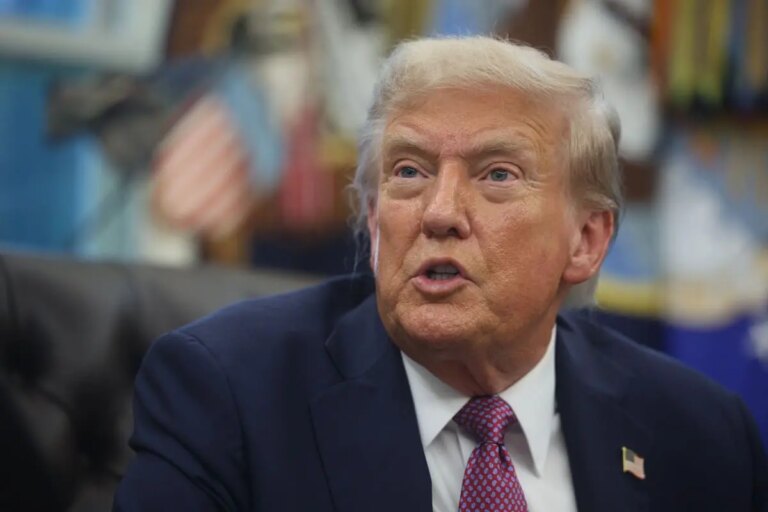 Trump “L’agente dell’ICE ha sparato alla donna per legittima difesa”
