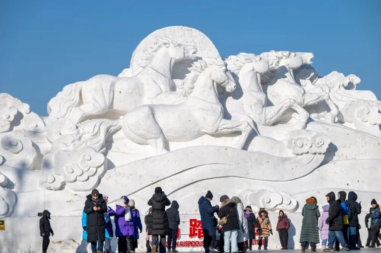 Cina: Harbin, oltre 4,1 mln visitatori durante vacanze di Capodanno (1)