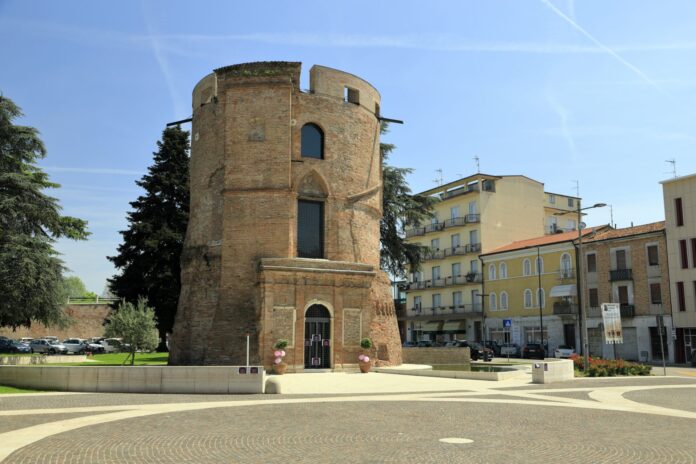 Il Torrione di Legnago, città che ospita La Grande Sfida dal 28 settembre