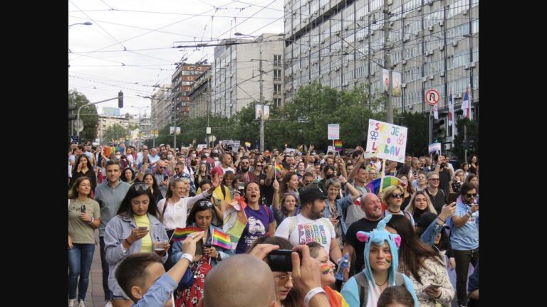 Pride di Belgrado, 25 anni dopo il corteo torna alle origini