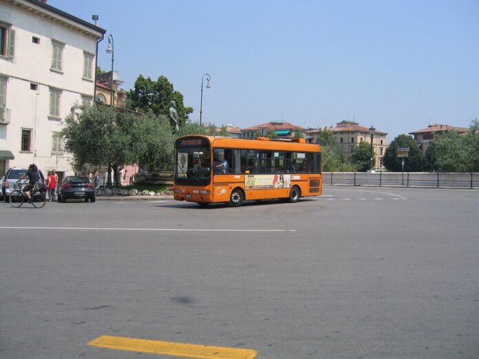 Bus ATV in servizio a Verona