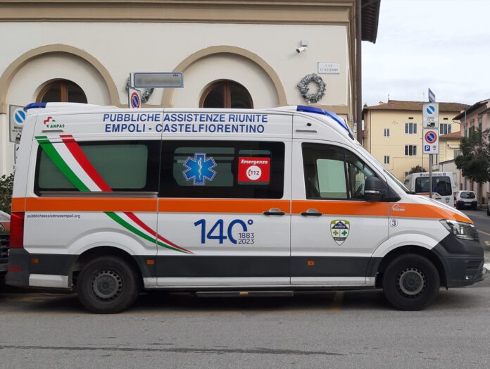 Centrale 112 a Verona, ambulanza per le emergenze