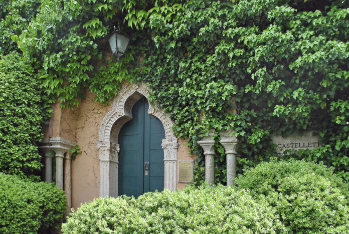 Il Castelletto del Parco Giardino Sigurtà a Valeggio sul Mincio, foto d’archivio