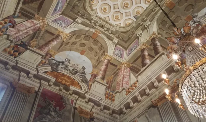 Particolare di un soffitto affrescato nell’immagine d’archivio del sito del Concorso Elsa Respighi
