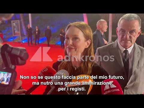 Julianne Moore: “”Quella volta che sul set non ho confessato di non saper guidare””