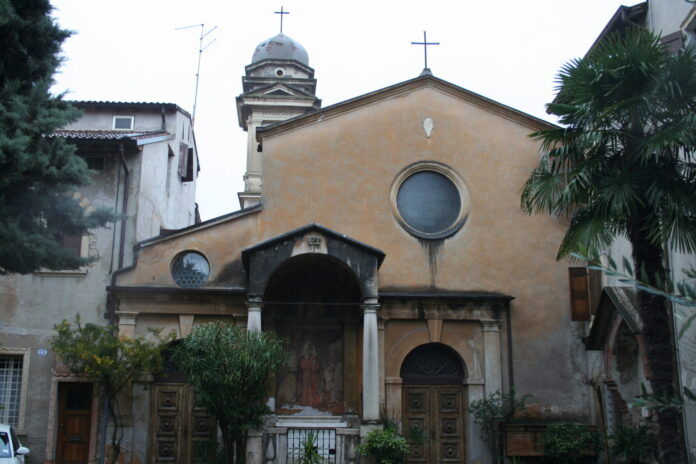 Chiesa di Santa Toscana in piazza XVI Ottobre, sede del Veronetta Festival