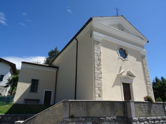 Chiesa di Sant’Antonio di Padova a Spiazzi, località della Festa dei prodotti del Baldo