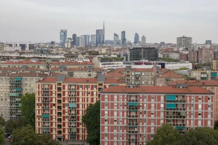 Edifici residenziali a Milano, immagine di repertorio sul tema della casa