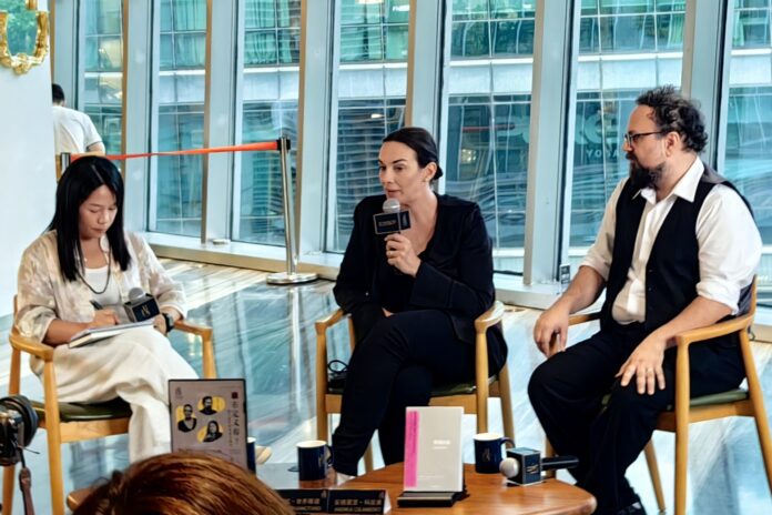 Maura Gancitano e Andrea Colamedici, ospiti di Utopie concrete a Verona, in una foto di repertorio